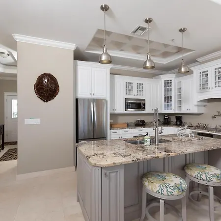 South Bay Beach Club 35 Penthouse - 3 Bedroom 3 Bathroom Unit